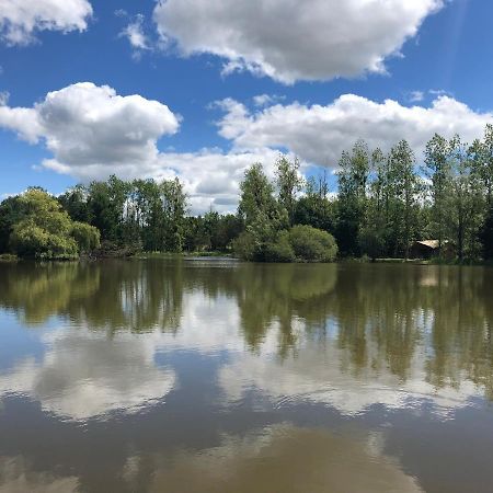 Tente Lodge Jacuzzi Privatif En Pleine Nature Thiel-sur-Acolin المظهر الخارجي الصورة