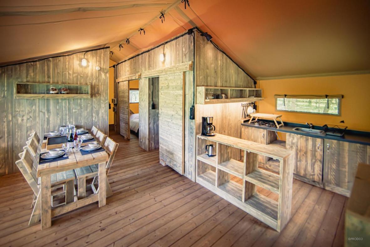 Tente Lodge Jacuzzi Privatif En Pleine Nature Thiel-sur-Acolin المظهر الخارجي الصورة