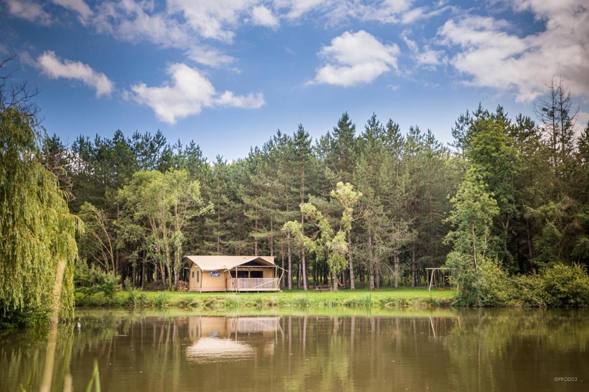 Tente Lodge Jacuzzi Privatif En Pleine Nature Thiel-sur-Acolin المظهر الخارجي الصورة