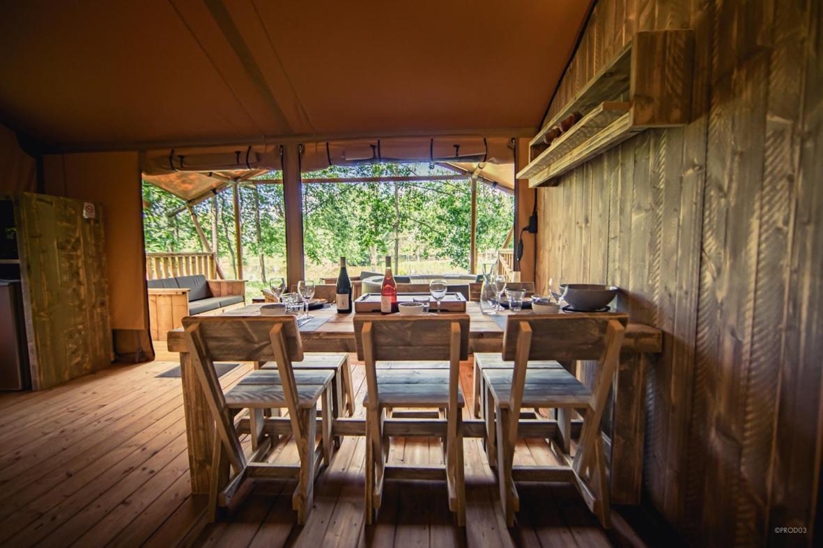 Tente Lodge Jacuzzi Privatif En Pleine Nature Thiel-sur-Acolin المظهر الخارجي الصورة